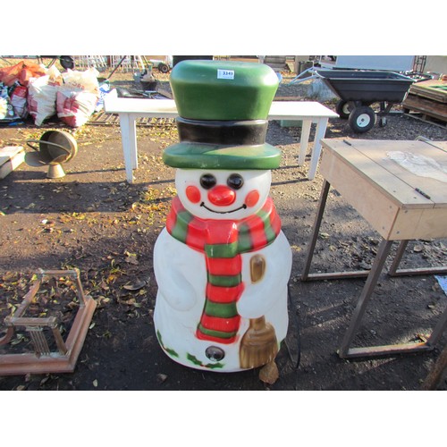 3349 - A standing Snowman christmas light.  DTI FAILURE:  Please see information pages.