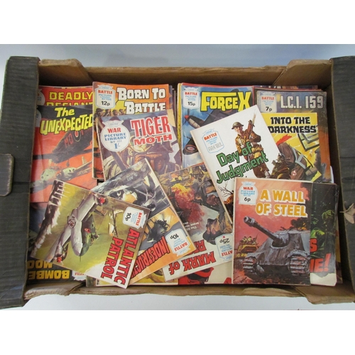 1511 - A box of approximately 300 Battle Picture Library comics  (E)  £15-25