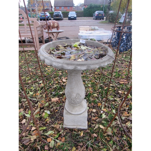 9070 - A composition birdbath, 25