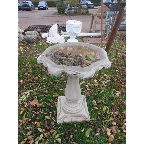 9078 - A composition octagonal birdbath, 27