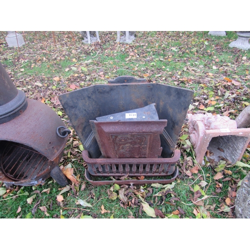 9134 - A cast iron fire insert a/f     (E) £5-10