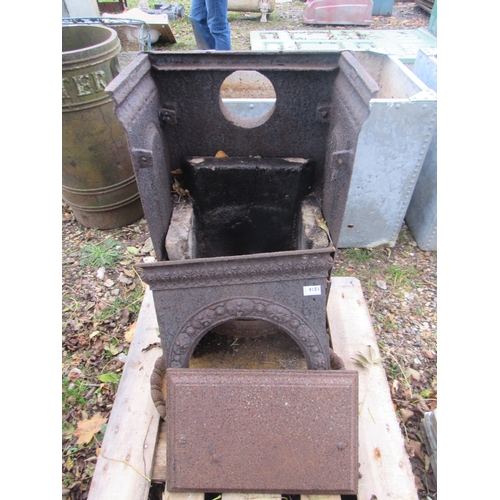 9151 - A cast iron stove a/f           (E) £10-20 Meadow