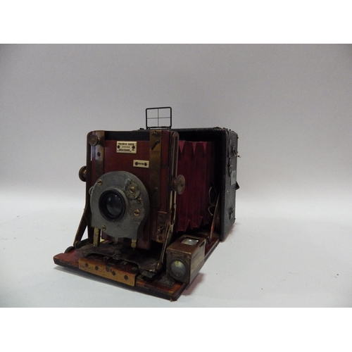 5016 - A vintage The Sanderson regular model plate camera