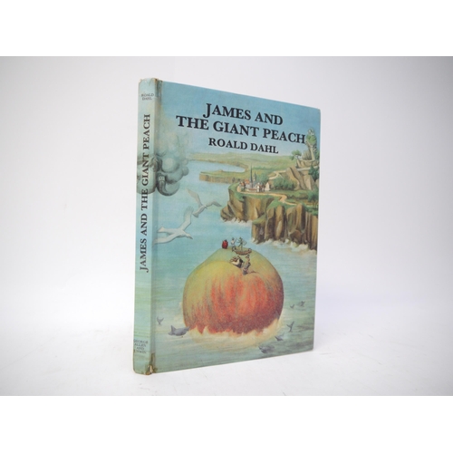 6004 - Roald Dahl: 'James and the Giant Peach', London, George Allen and Unwin, 1967, 1st edition, full pag... 