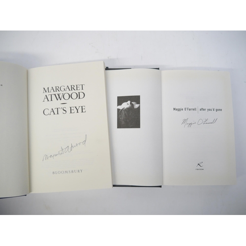 6061A - Margaret Atwood: 'Cat's Eye', London, Bloomsbury, 1989, 1st edition, signed, original cloth, dust ja... 