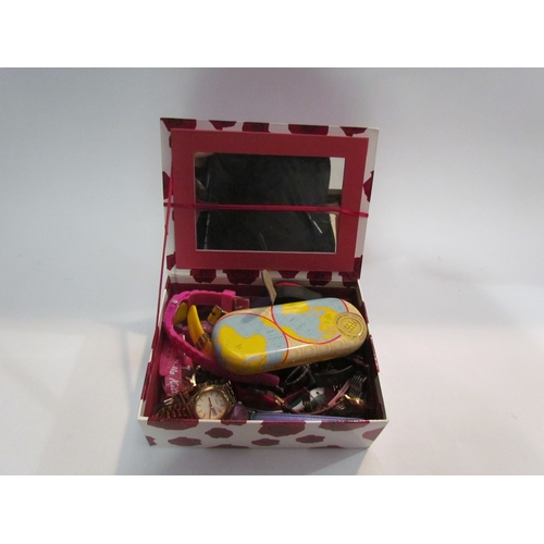 4475 - A jewellery box containing ladies' and gent's watches to include a boxed 