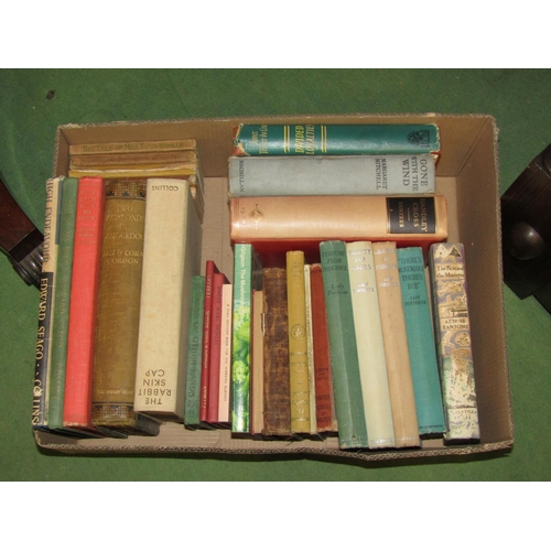 4139 - Various volumes including F. Warne & Co Ltd Beatrix Potter volumes, Gone with the Wind, etc.