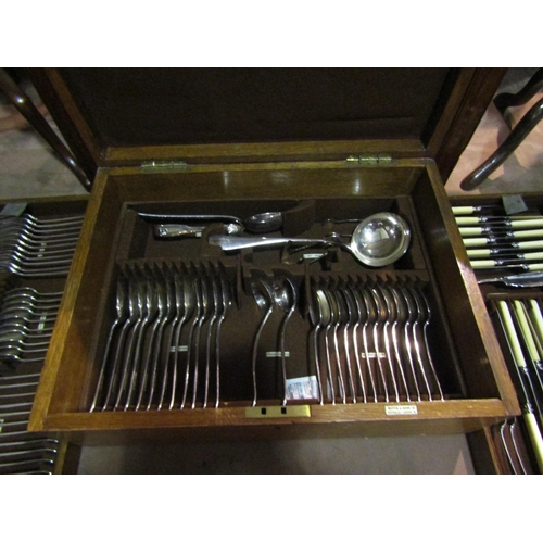 4224 - A oak cased Mappin & Webb canteen of cutlery