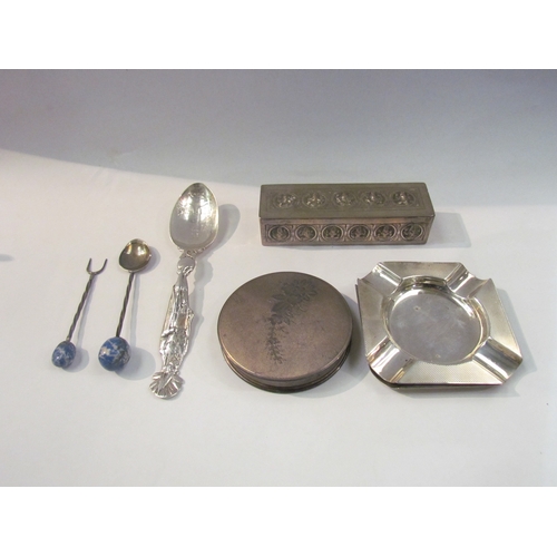 4360 - A quantity of silver and white metal items including Thai white metal trinket box and silver ash tra... 