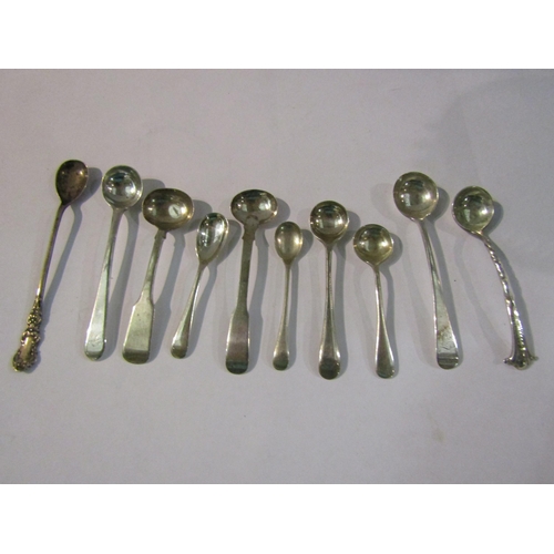 4384 - A collection of silver salt spoons