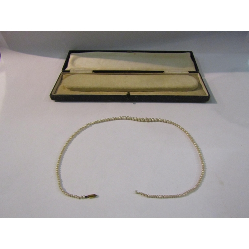 4406 - A graduated seed pearl necklace for re-stringing, cased    (R) £15