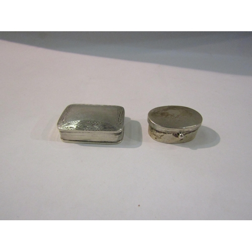 4417 - Two pill pots, silver and 925 examples, 25g