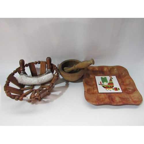 4296 - A French wooden fruit basket, a bamboo egg tray, herb chopper, pestle and mortar and nut basket (6)