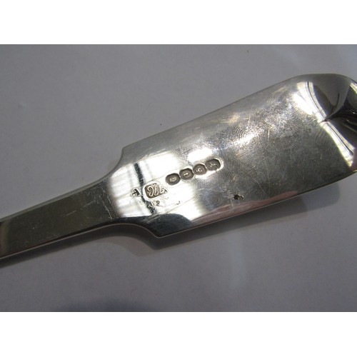 4353 - A silver serving/basting spoon, 160g