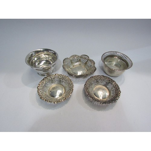 4364 - A quantity of silver bonbon dishes and two bowls, various makers and dates, 200g total (6)