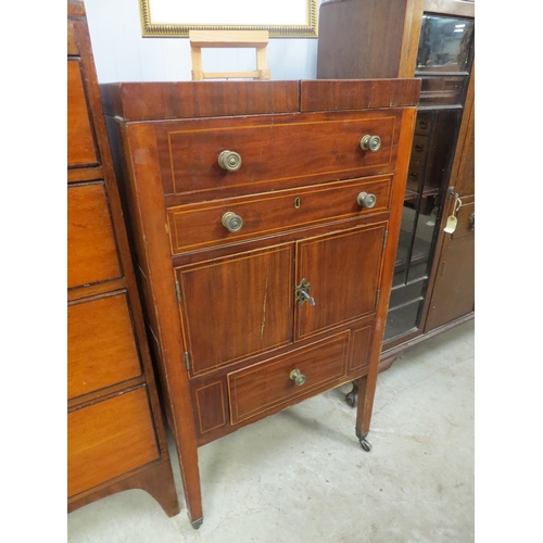 2159 - A Georgian mahogany Gentlemans wash stand with fold open top and pop up mirror