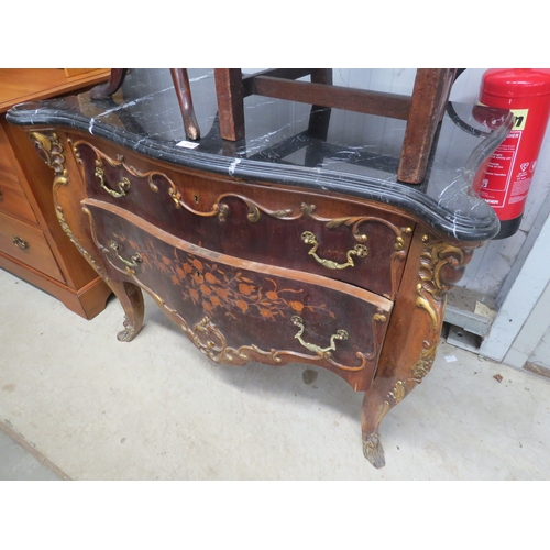 2175 - A Continental commode chest, marble top a/f