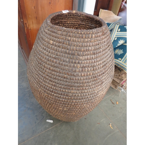 2039 - A Ali-Bah-Bah wicker basket  (R) £40