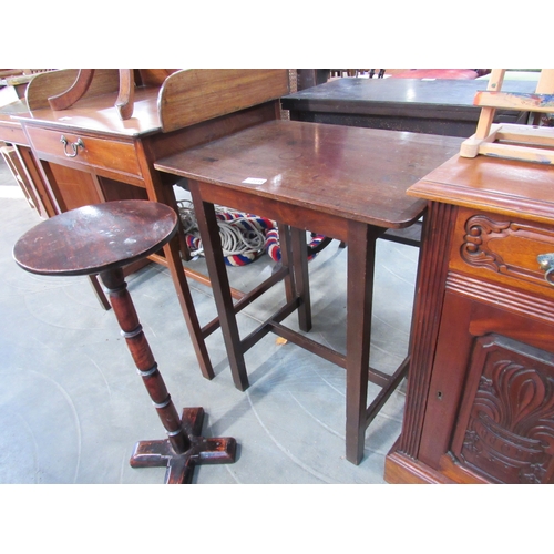 2235 - A mahogany side table and jardinere stand