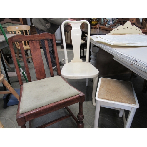 2279 - Five assorted chairs and a stool