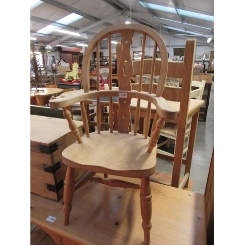 2324 - A beech child's Windsor chair