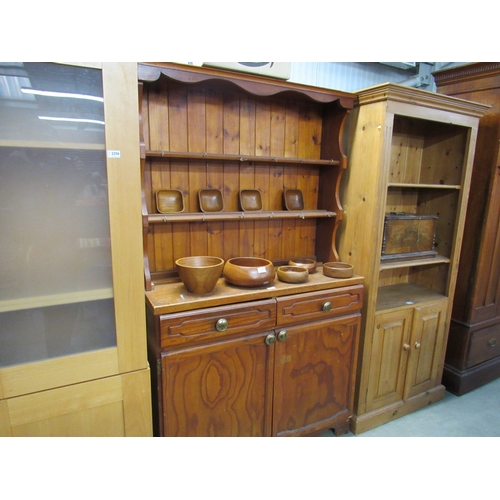 2357 - A pine kitchen dresser