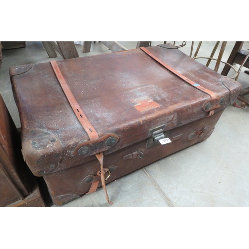 2025 - A vintage leather travel case by John Handley and Sons Glasgow