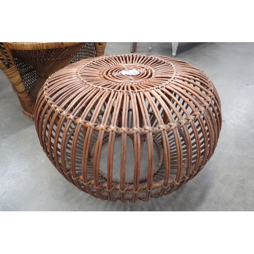 2043 - A rattan 