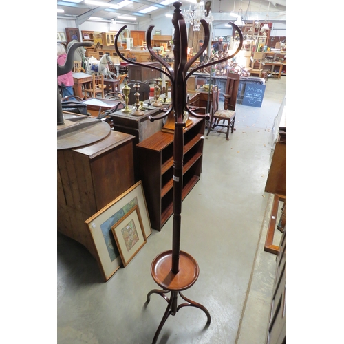 2116 - A bentwood coat and hat stand