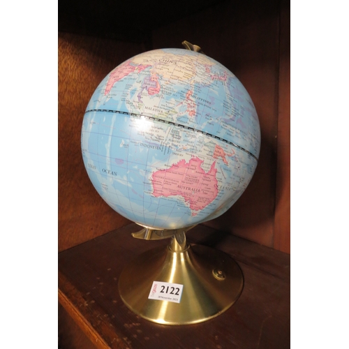 2122 - A desk top world globe