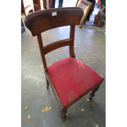 2224 - An Edwardian mahogany and worn leather desk and chair