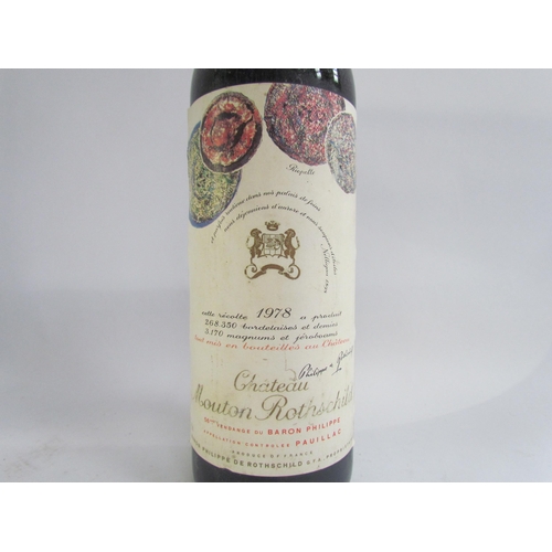 8160 - 1978 Chateau Mouton Rothschild, Pauillac, level low shoulder