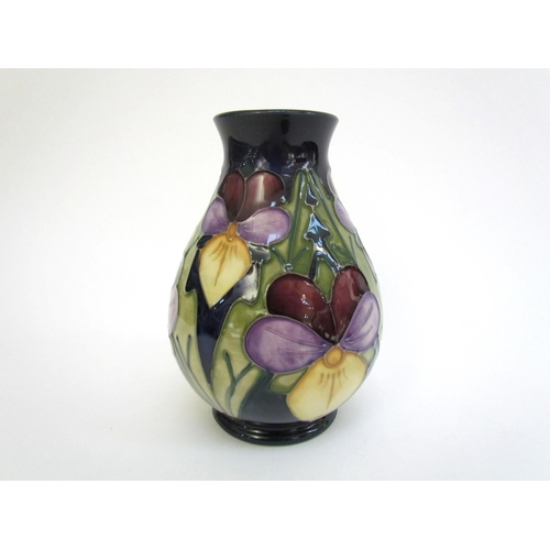 7564 - A Moorcroft Heartsease pattern vase, dated 18.11.94 signed J.Moorcroft, 14cm tall