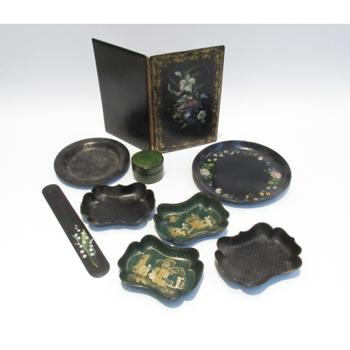 7086 - 19th Century papier mache items including page turner, trinket box, chinoiserie pin dishes, blotter ... 