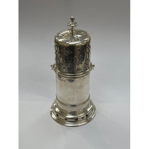 7289 - A William Comyns & Sons Ltd silver Sugar Caster, London 1935. 18cm tall, 351g