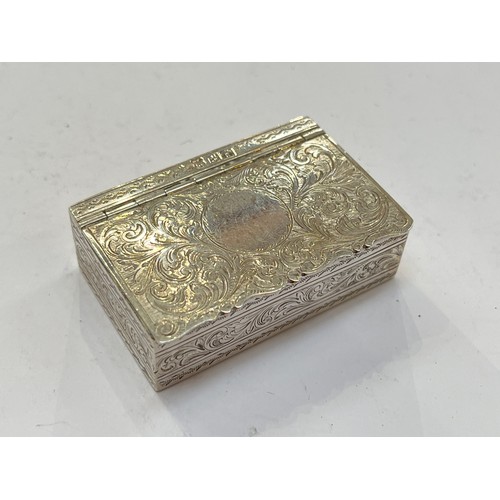 7310 - A George III Scottish silver snuff box, allover chased scrolled foliate detail, gilded interior, Edi... 