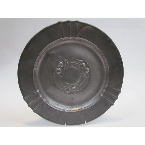 7652 - A Kaiser Zinn pewter embossed charger, 31cm diameter   (E) £20-30