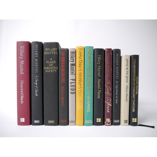 6066 - Hilary Mantel, a complete set of her works, 1985-2020, 15 volumes, all 1st editions, all signed/with... 