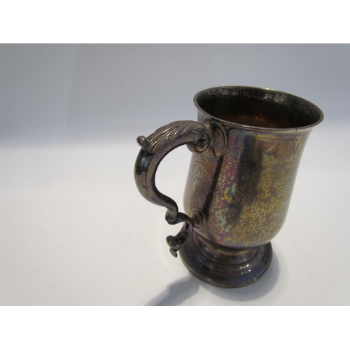 7442 - A Thomas Graham and Jacob Willis silver tankard, scroll handle on circular base (bent) London 1790, ... 