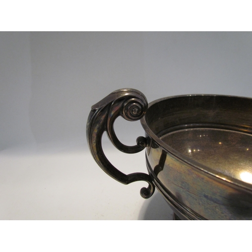 7444 - A Walker and Hall silver twin handled pedestal bowl, Sheffield 1944, 20.5cm diameter, 762g