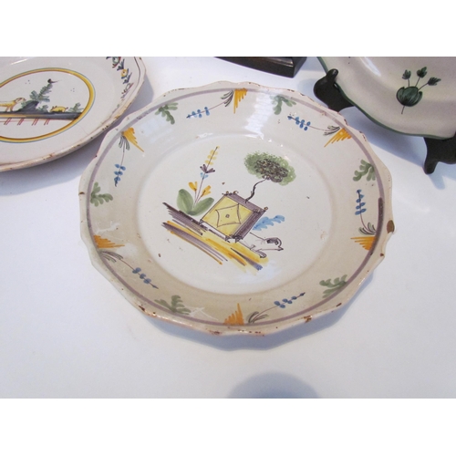 7122 - Three Cantigalli Italian plates and two early 1800 French Faience plates with dog detail.  Chips and... 