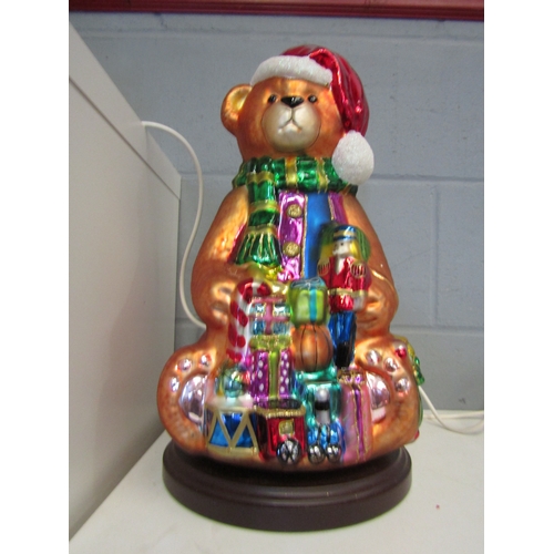 1325 - A Thomas Pacconi Christmas teddy bear table lamp, 43cm tall