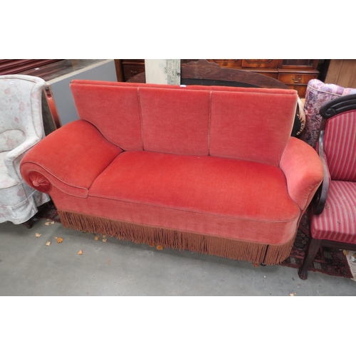 2411 - An Art Deco day bed chaise longue with peach velour upholstery         (E) £20-30