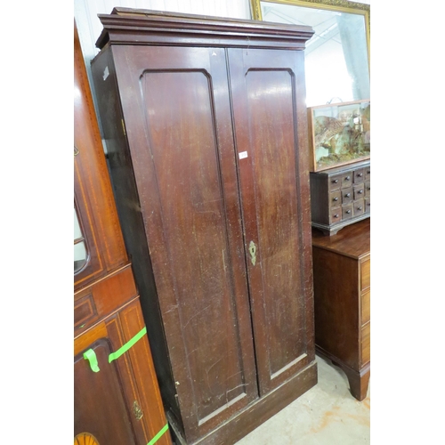 2122 - An 18th Century mahogany two door cabinet with fitted interior