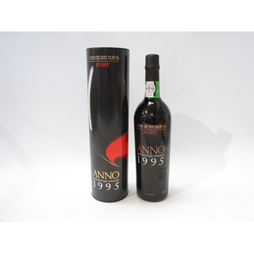 8062 - 1995 Cockburn's Late Bottled Vintage Port, 75cl, in tube  (E)  £20-30