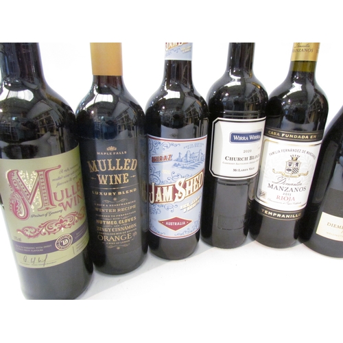 8126 - Six bottles of various red wines, 2015 Dinastia Manzanos Rioja, 2020 Wirra Wirra Church Block, 2020 ... 