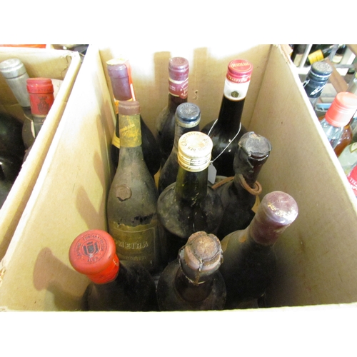 8169 - 10 bottles of various wines including, 1975 Fontanafredda, 2008 Mas de Daumas Gassac, 1976 Grumello,... 