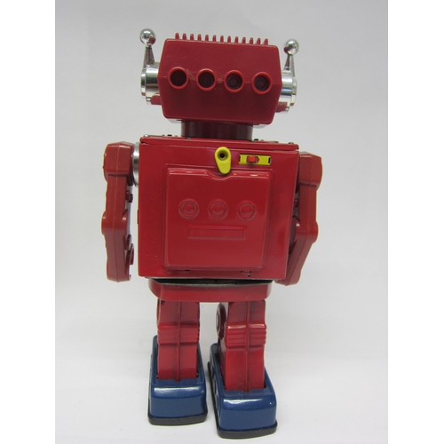 9071 - A boxed SH (Horikawa), Japan, battery operated Rotate-O-Matic Super Astronaut tinplate and plastic r... 