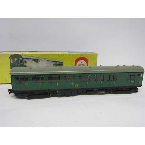 9525 - A boxed Hornby Dublo 00 gauge 3250 Electric Motor Coach Brake/2nd in Southern green, No.S65326 to si... 