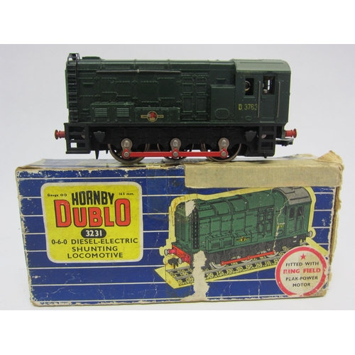 9527 - A boxed Hornby Dublo 00 gauge 3231 0-6-0 Diesel Electric Shining Locomotive in BR  green, No D3763 (... 